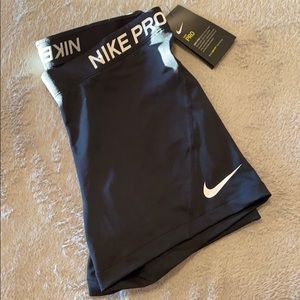 ✔️NWT NIKE PRO SHORTS✔️